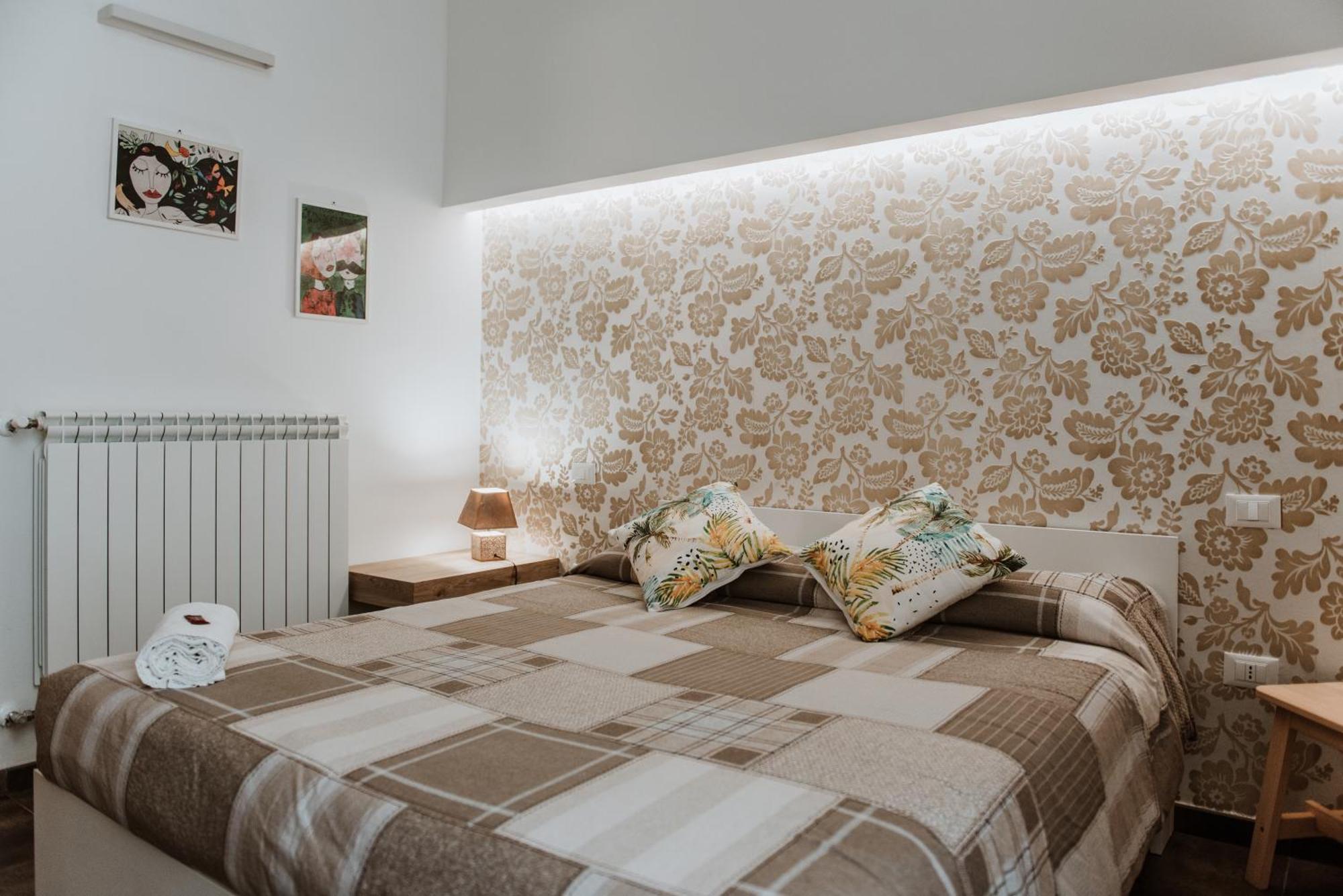 Terrae Hydrunti Bed & Breakfast Lecce Ngoại thất bức ảnh